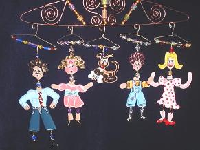 For the complete 'Hanger People Family Gang' Ornament (five characters only + FREE Hanger). This 'Hanger' is made of copper wire and embellished with unique handmade blown glass beads. Unique design made specially for this collection! 