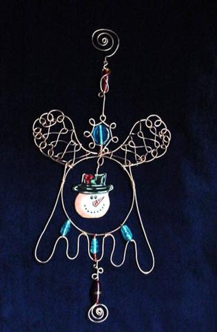  This handmade ornament is hand crafted in Copper with blown glass beads. Each detail is created based on the artist's perspective and  creative freedom of expression.  Beautiful for garden, terrace or home accent decor. Unique Design!